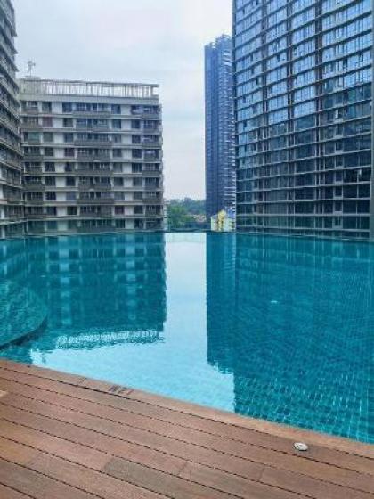 KL Gateway Premium Residence InfinityPool Bathtub  - image 21