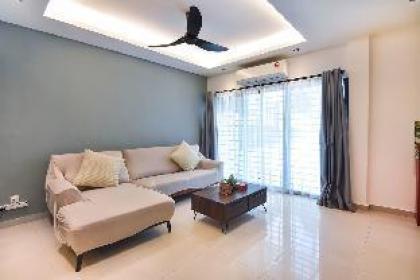 A Comfy 3BR Home Near MRT Sunway Medical Centre - image 7