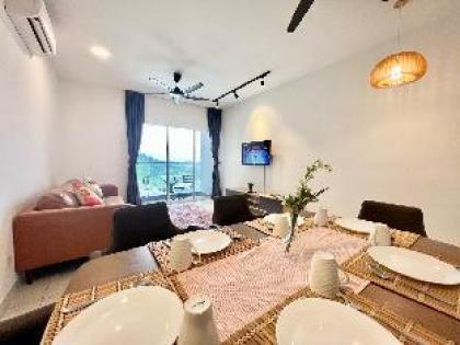 O1 Pavilion 1-10Pax Bukit Jalil 3Room 5Bed TV&WIFI - image 12