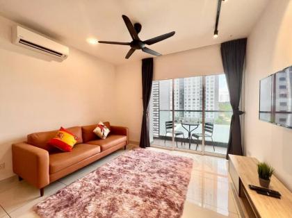 O1 Pavilion 1-10Pax Bukit Jalil 3Room 5Bed TV&WIFI - image 18