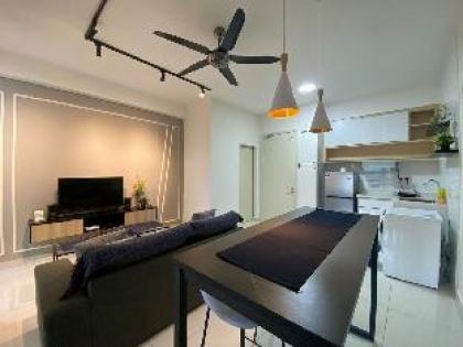 Modernized 1bedroom@Arte Mont Kiara - image 18