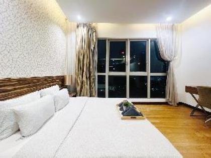 Attractive Studio Room W/KLCC VIEW @RegaliaSuites - image 5