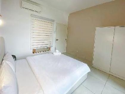 One Bedroom Suite @Arte Mont Kiara@Free Parking - image 3