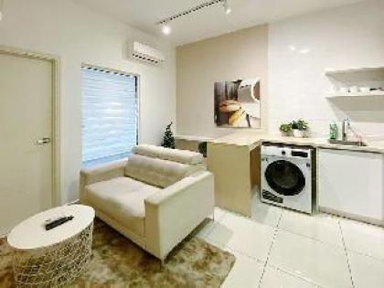 One Bedroom Suite @Arte Mont Kiara@Free Parking - image 8