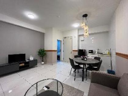 Awesome Home@1BR Suite@Arte Mont Kiara@Mitec - image 9