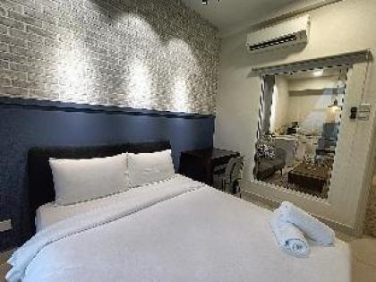 Great Offer 1BR Suite @Arte Mont Kiara - image 4