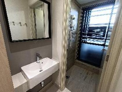 IDEAL 1BR Suite @ Arte Mont Kiara - image 2