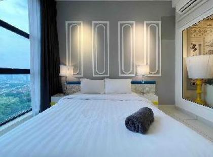 Enchanting Oasis 2BR Bedroom @ArteMontKiara - image 10