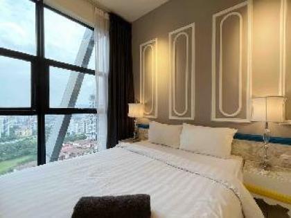 Enchanting Oasis 2BR Bedroom @ArteMontKiara - image 11