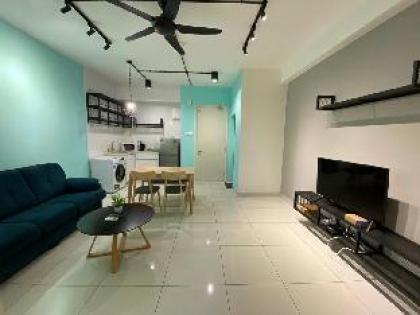 Fully Furnished 1 bedroom@ Arte Mont Kiara - image 3