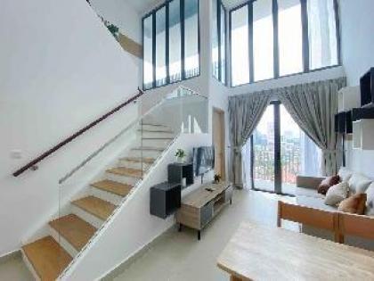 Classic And Chic Loft@Colony@Infinitum - image 2