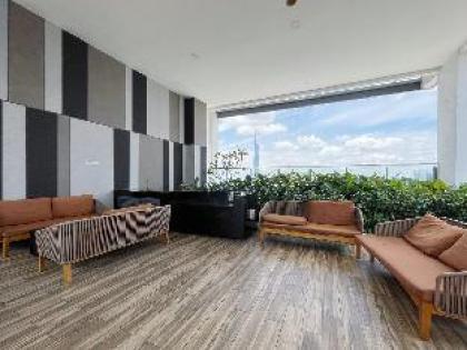 Astounding 1BR Loft@KlccViewpool @Colony Infinitum - image 17