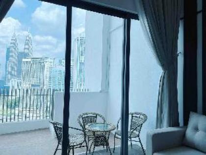 Loft with Beautiful KLCC View@Colony Infinitum - image 10