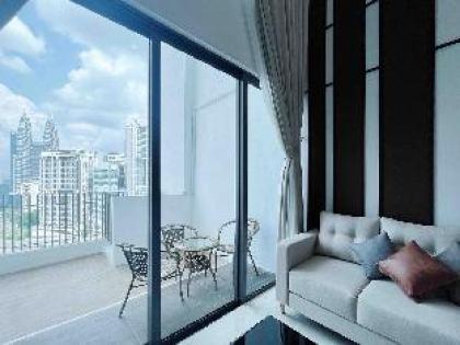 Loft with Beautiful KLCC View@Colony Infinitum - image 3