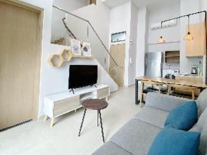 One bedroom Loft@KlccView Pool@Colony Infinitum - image 2