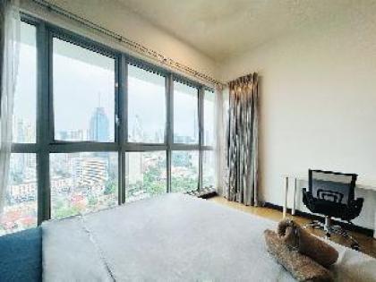 Dazzling 03 bed Room With KLCC View @RegaliaSuites - image 4