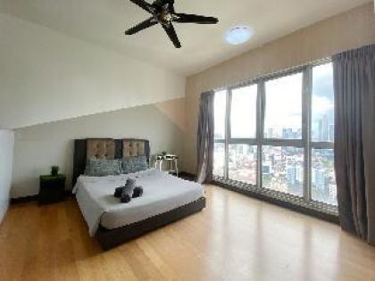 Two Queen Bed@KLCC View Studio@Regalia - image 19