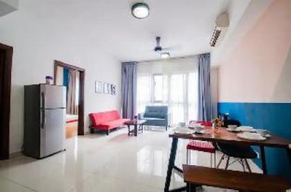 Spacious High Floor 1BR/ lvl30/ @ Regalia Suites - image 10