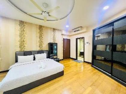 Three Bed Room KLCC View @Regalia - image 14