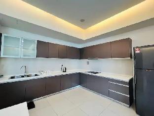 HighFloor 3BR Klcc View with Bathtub@ Regalia - image 4