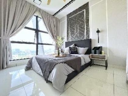 Cozy 1BR Suites @ Arte Mont Kiara near Publika - image 3