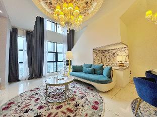 Artistic 2BR Duplex Suite w/ KLCC View - image 5