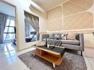 Lovely 1BR Suite @ Arte Mont Kiara w/ KLCC View - image 2