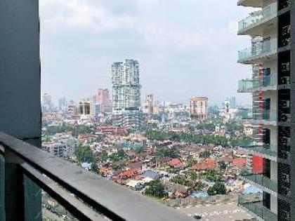 Insta-Worthy Suite w/ Wi-Fi + Netflix at KLCC - image 19