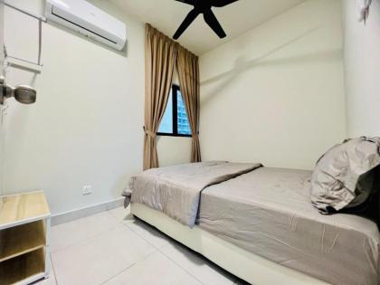 Cozy Comfy Space  500mbps Wi-Fi & Netflix  6pax - image 23