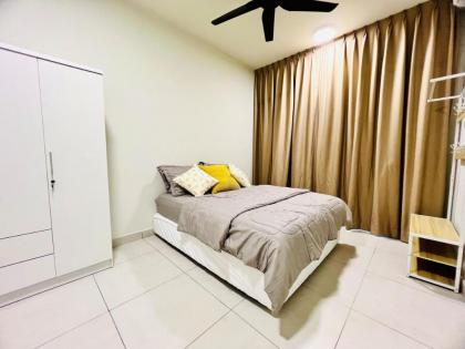 Cozy Comfy Space  500mbps Wi-Fi & Netflix  6pax - image 24