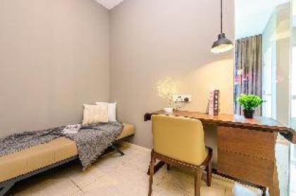 Dorsett Suite with Bathtub & Netflix | Near KL - image 4