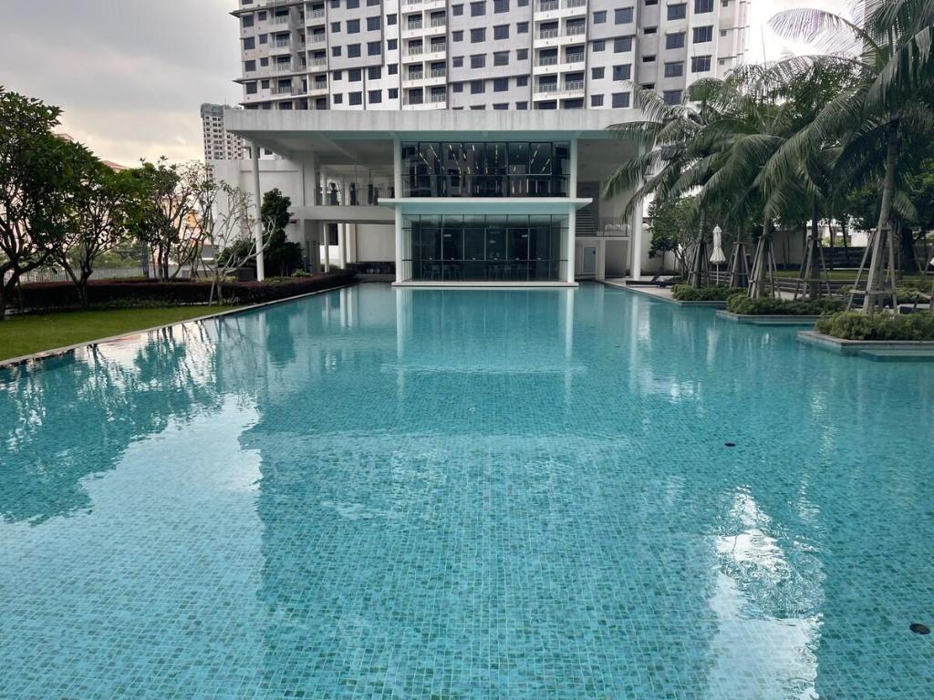 Family Stay 9Pax 2BR DesaPark Publika MITEC PWTC - image 3