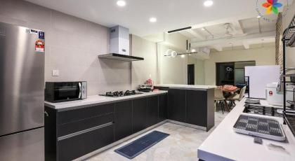 KL Townhouse Villa by LilyandLoft - image 9