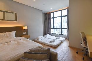 A Spacious & Stylish Apt for 4 in KLCC - image 7