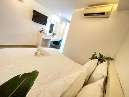 Swing & Pillows - Sungai Wang Hotel Bukit Bintang - image 22