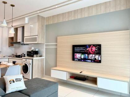 C28A Modern 2BR Suites KLCC View by SleepyBear - image 2