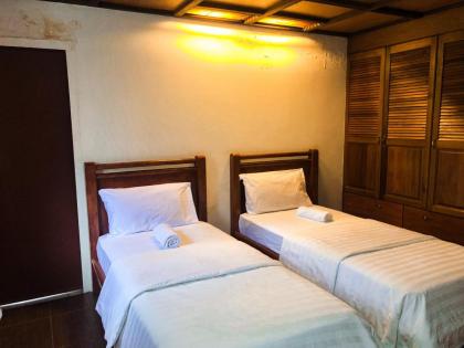 OYO 90909 I.villa Inn - image 21