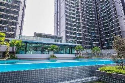 Affordable 3 BR Apt in KL! Suitable 6 Pax Family! - image 13