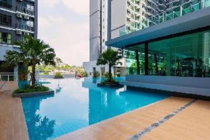 Affordable 3 BR Apt in KL! Suitable 6 Pax Family! - image 15