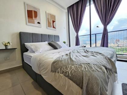 5 Pax Relax Cozy Home  Jalan Kuching  PWTC - image 1